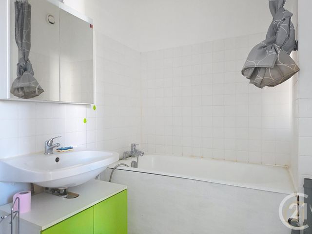 Appartement Studio à louer - 1 pièce - 32.84 m2 - COMPIEGNE - 60 - PICARDIE - Century 21 Agence Saint Antoine