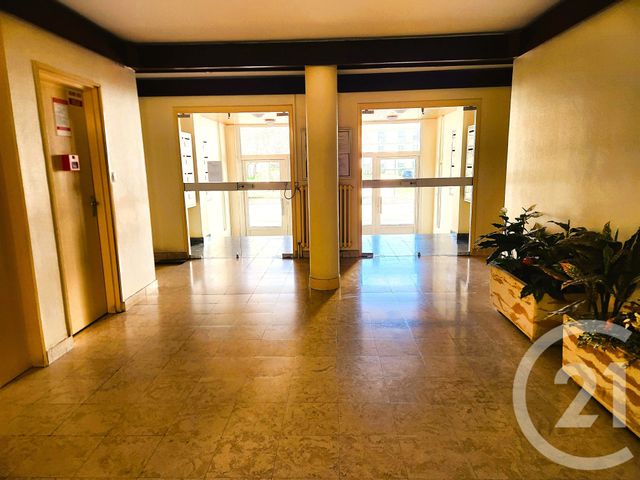 Appartement F5 à vendre - 5 pièces - 96.18 m2 - 60 - PICARDIE - Century 21 Agence Saint Antoine