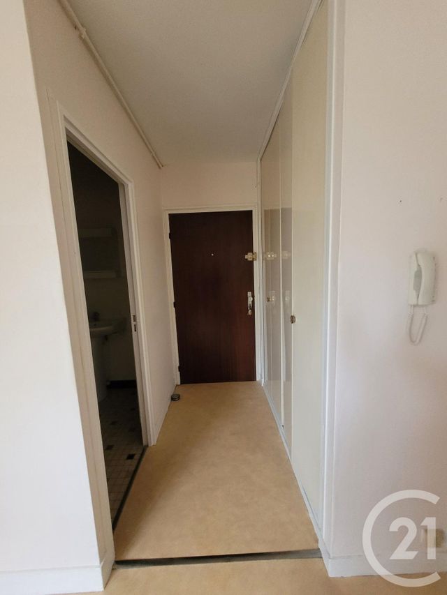 Appartement T1 à vendre - 1 pièce - 27.95 m2 - COMPIEGNE - 60 - PICARDIE - Century 21 Agence Saint Antoine