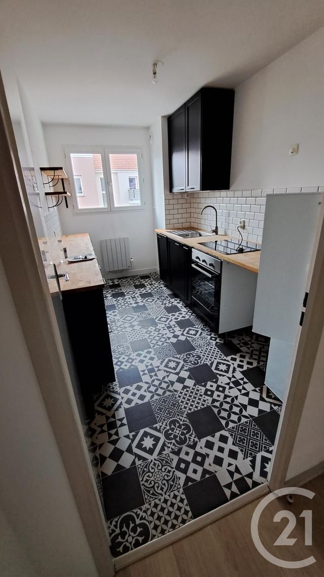 Appartement F3 à louer - 3 pièces - 65.54 m2 - MARGNY LES COMPIEGNE - 60 - PICARDIE - Century 21 Agence Saint Antoine