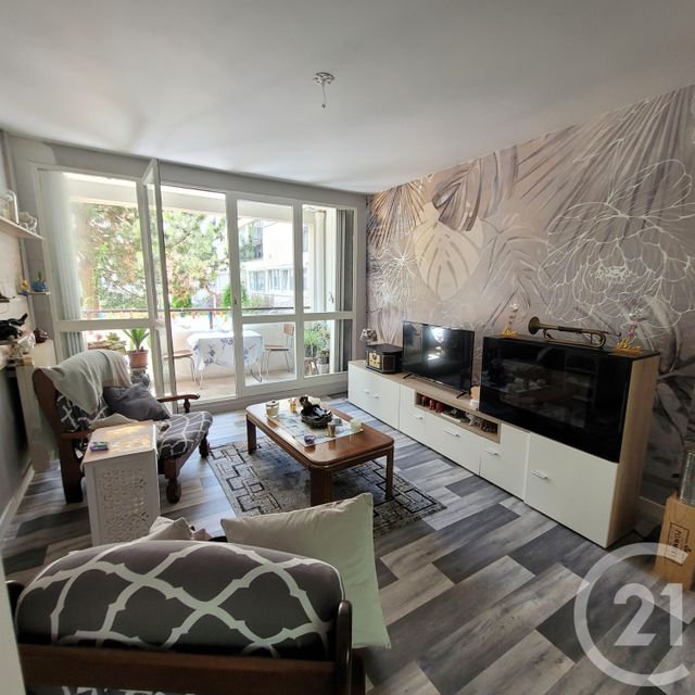 Appartement F3 à vendre - 3 pièces - 76.12 m2 - COMPIEGNE - 60 - PICARDIE - Century 21 Agence Saint Antoine