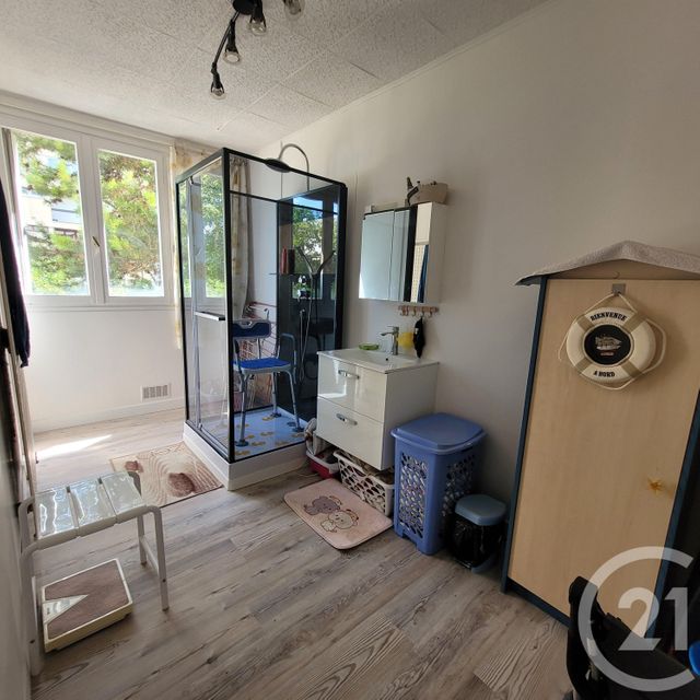 Appartement F3 à vendre - 3 pièces - 76.12 m2 - COMPIEGNE - 60 - PICARDIE - Century 21 Agence Saint Antoine