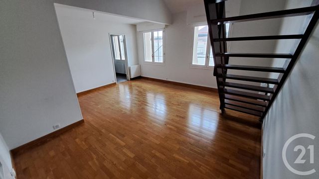 Appartement F4 à louer - 4 pièces - 84.21 m2 - COMPIEGNE - 60 - PICARDIE - Century 21 Agence Saint Antoine