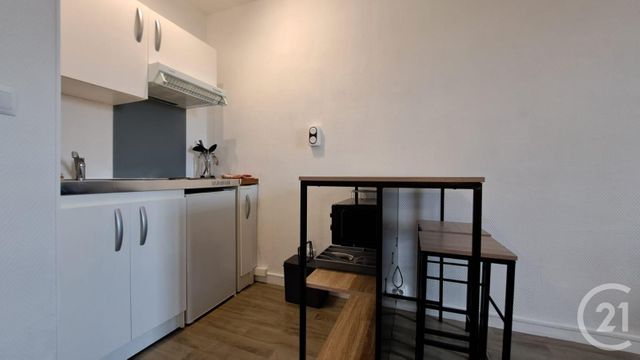 Appartement Studio à louer - 1 pièce - 29.64 m2 - COMPIEGNE - 60 - PICARDIE - Century 21 Agence Saint Antoine