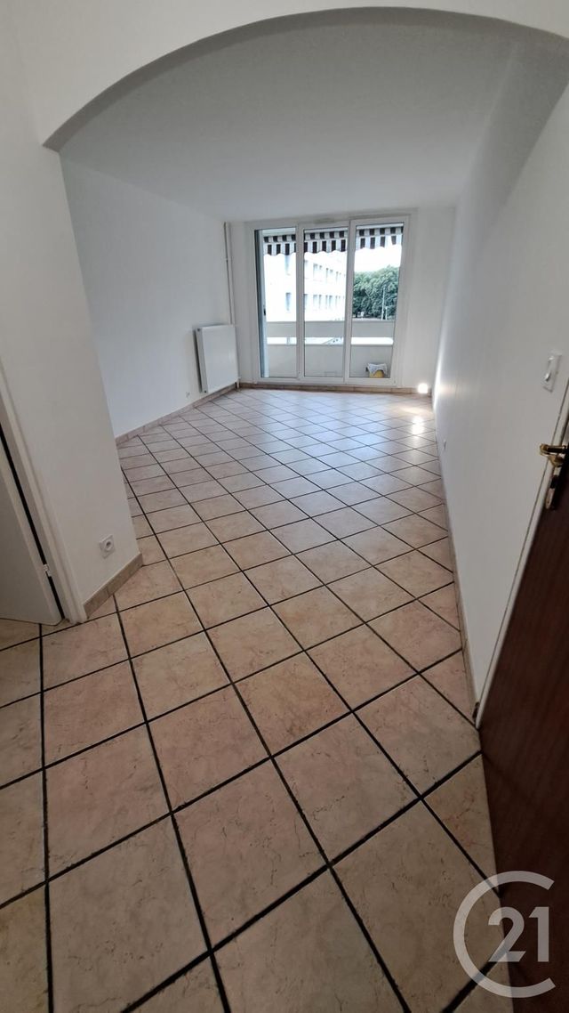 Appartement F3 à louer - 3 pièces - 67.44 m2 - COMPIEGNE - 60 - PICARDIE - Century 21 Agence Saint Antoine