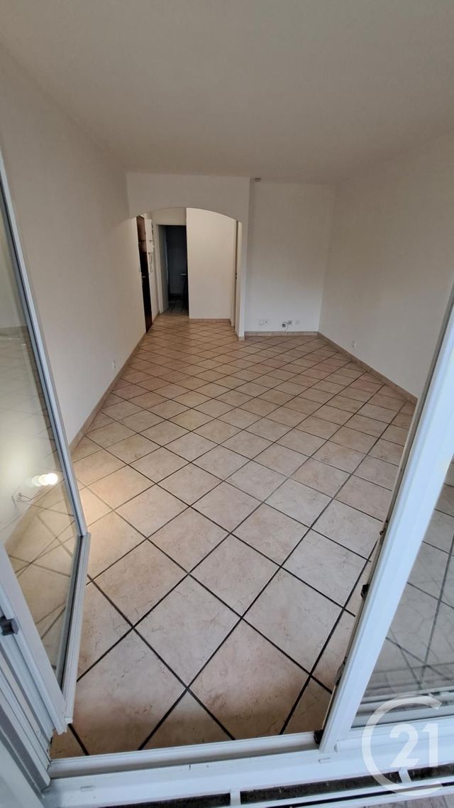 Appartement F3 à louer - 3 pièces - 67.44 m2 - COMPIEGNE - 60 - PICARDIE - Century 21 Agence Saint Antoine