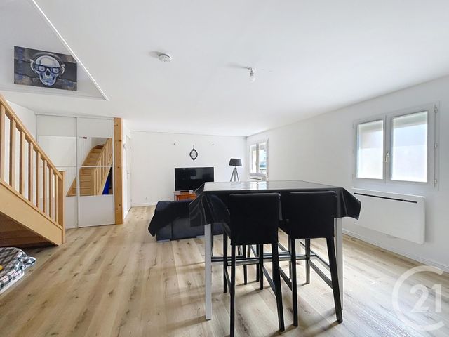 Appartement F3 à vendre - 4 pièces - 76.48 m2 - BETHISY ST PIERRE - 60 - PICARDIE - Century 21 Agence Saint Antoine