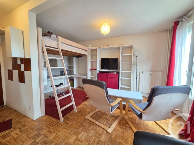 Appartement Studio à louer - 1 pièce - 28.24 m2 - COMPIEGNE - 60 - PICARDIE - Century 21 Agence Saint Antoine