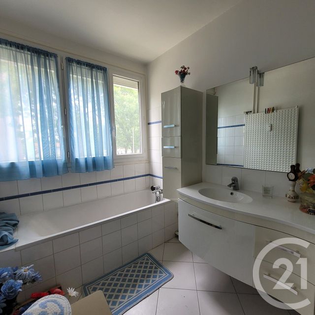 Appartement F3 à vendre - 3 pièces - 73.97 m2 - COMPIEGNE - 60 - PICARDIE - Century 21 Agence Saint Antoine