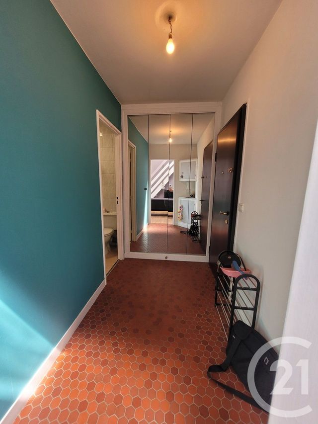 Appartement Duplex à vendre - 2 pièces - 36.0 m2 - COMPIEGNE - 60 - PICARDIE - Century 21 Agence Saint Antoine