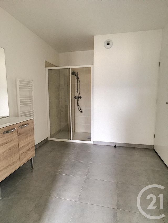Appartement F3 à louer - 3 pièces - 65.1 m2 - COMPIEGNE - 60 - PICARDIE - Century 21 Agence Saint Antoine