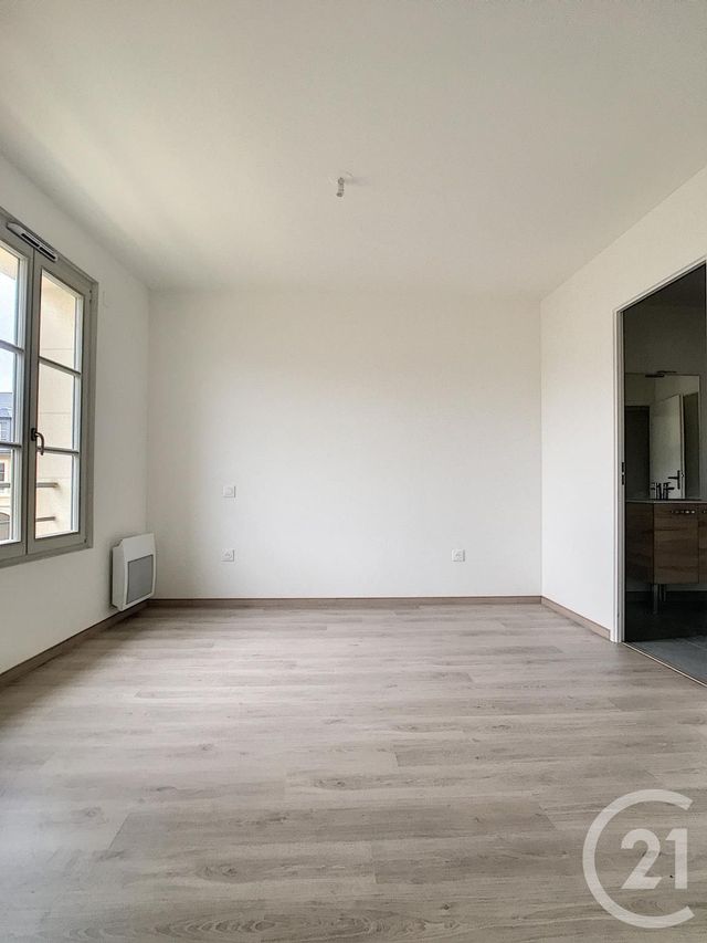 Appartement F3 à louer - 3 pièces - 65.1 m2 - COMPIEGNE - 60 - PICARDIE - Century 21 Agence Saint Antoine