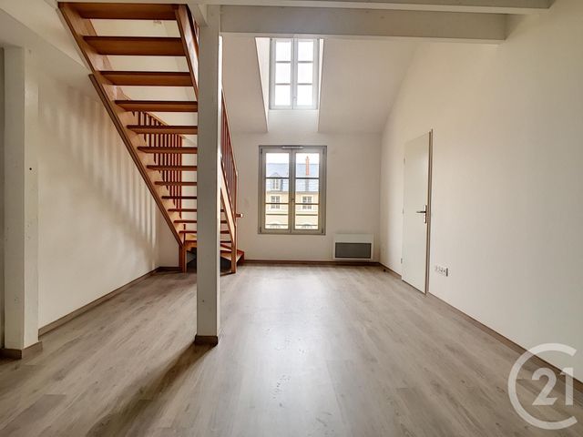 Appartement F3 à louer - 3 pièces - 65.1 m2 - COMPIEGNE - 60 - PICARDIE - Century 21 Agence Saint Antoine