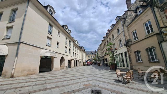 Appartement Studio à louer - 1 pièce - 29.53 m2 - COMPIEGNE - 60 - PICARDIE - Century 21 Agence Saint Antoine