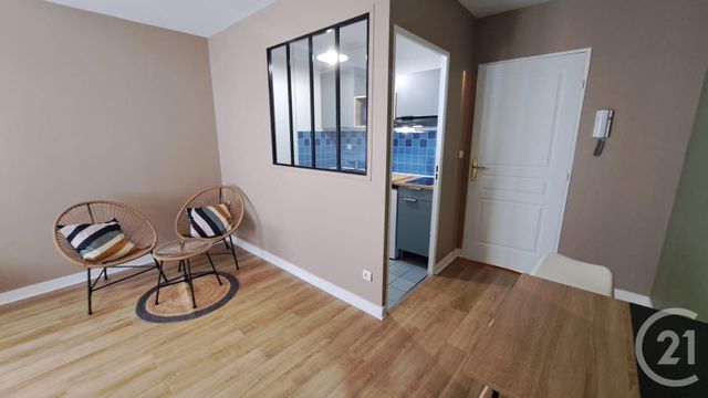 Appartement Studio à louer - 1 pièce - 29.53 m2 - COMPIEGNE - 60 - PICARDIE - Century 21 Agence Saint Antoine