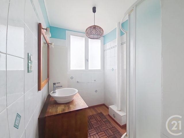 Appartement F3 à louer - 4 pièces - 65.65 m2 - COMPIEGNE - 60 - PICARDIE - Century 21 Agence Saint Antoine