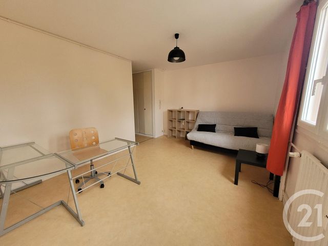 Appartement T1 à vendre - 1 pièce - 27.95 m2 - COMPIEGNE - 60 - PICARDIE - Century 21 Agence Saint Antoine