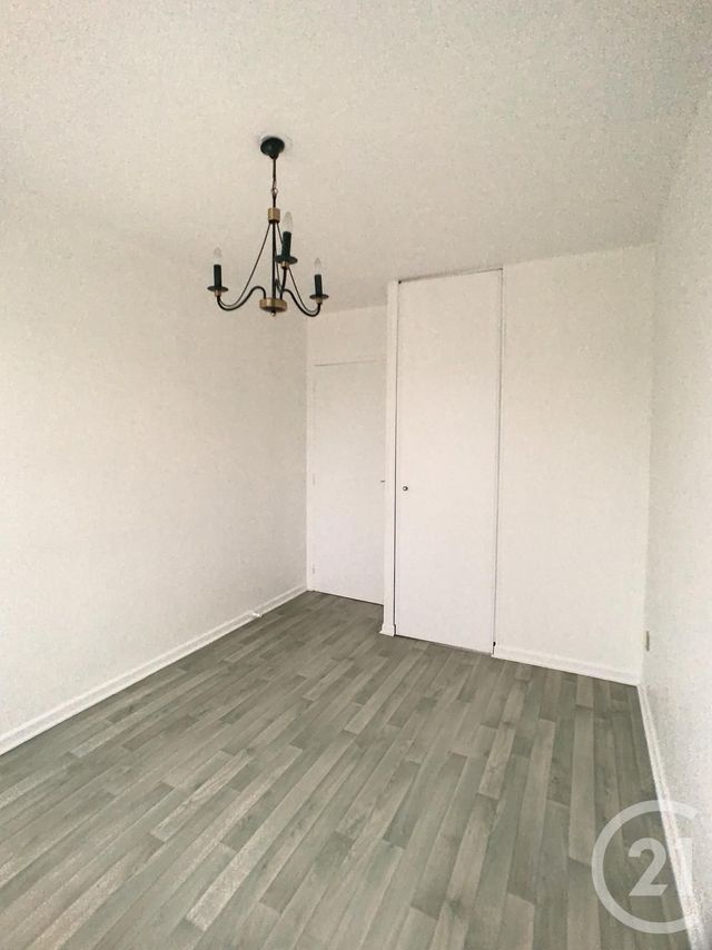 Appartement F3 à louer - 3 pièces - 64.0 m2 - COMPIEGNE - 60 - PICARDIE - Century 21 Agence Saint Antoine