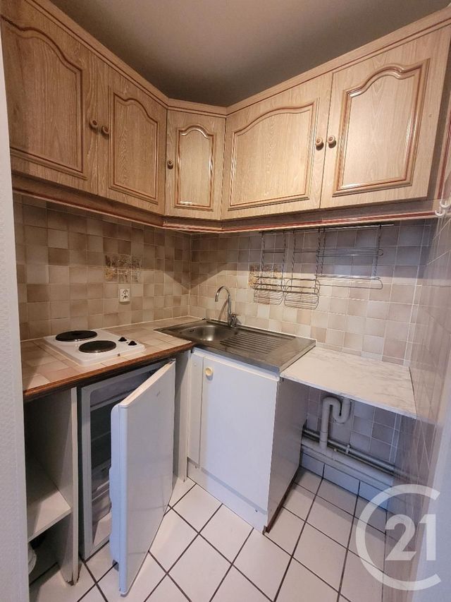 Appartement F2 à vendre - 2 pièces - 34.77 m2 - COMPIEGNE - 60 - PICARDIE - Century 21 Agence Saint Antoine