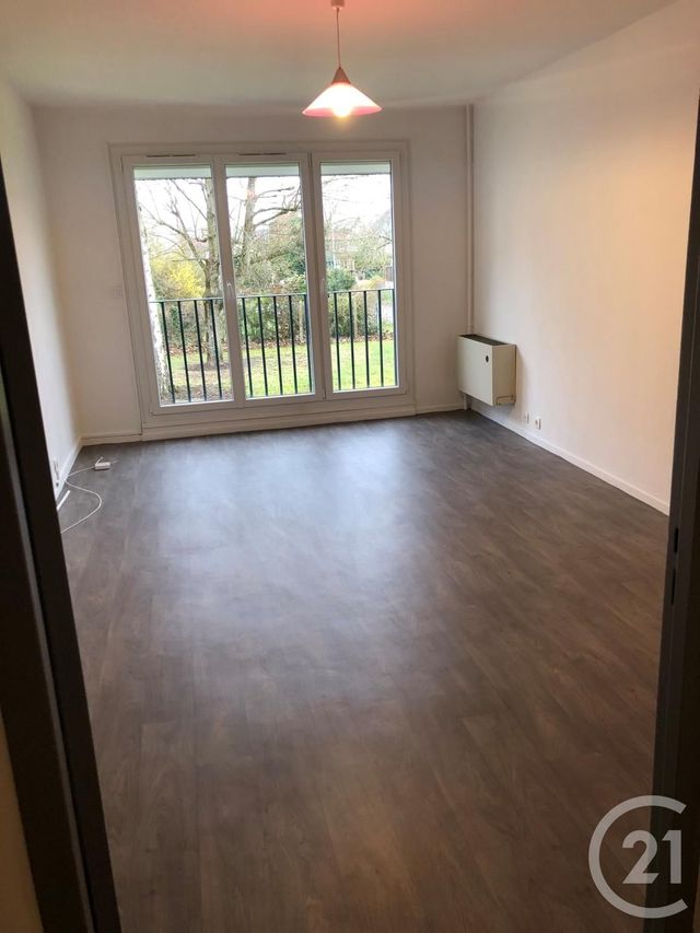 Appartement F1 à louer - 1 pièce - 27.43 m2 - COMPIEGNE - 60 - PICARDIE - Century 21 Agence Saint Antoine