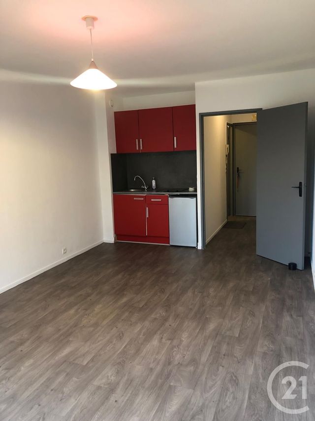 Appartement F1 à louer - 1 pièce - 27.43 m2 - COMPIEGNE - 60 - PICARDIE - Century 21 Agence Saint Antoine