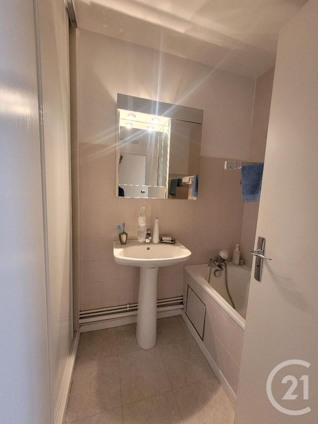 Appartement F5 à vendre - 5 pièces - 94.0 m2 - COMPIEGNE - 60 - PICARDIE - Century 21 Agence Saint Antoine