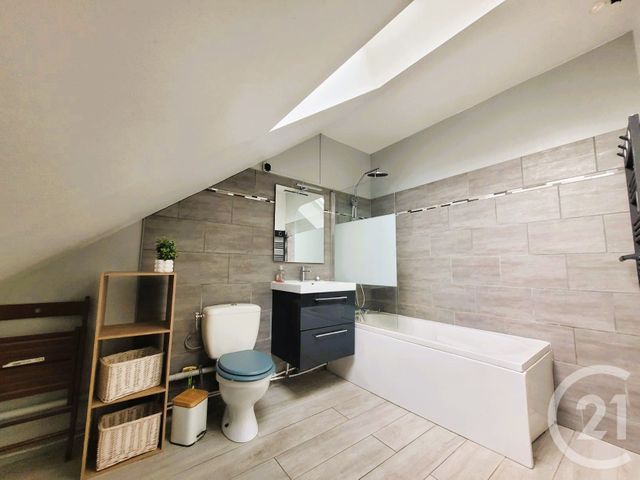 Appartement F4 à vendre - 4 pièces - 65.0 m2 - 60 - PICARDIE - Century 21 Agence Saint Antoine