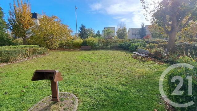 Appartement F4 à louer - 4 pièces - 84.0 m2 - COMPIEGNE - 60 - PICARDIE - Century 21 Agence Saint Antoine