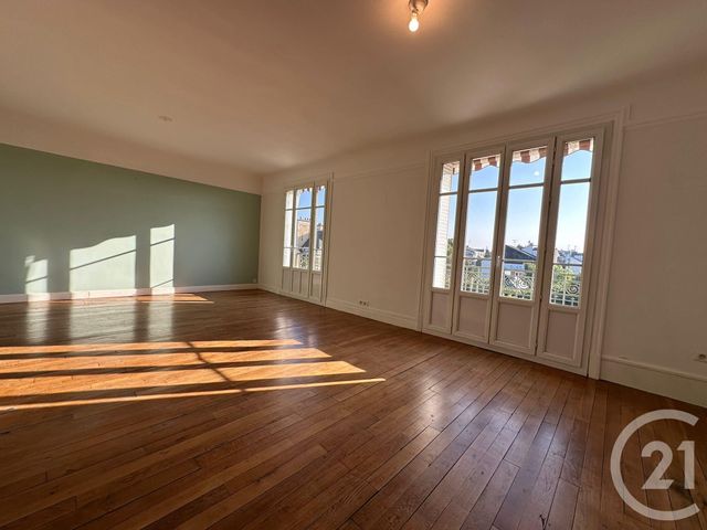 Appartement F5 à louer - 4 pièces - 113.28 m2 - COMPIEGNE - 60 - PICARDIE - Century 21 Agence Saint Antoine