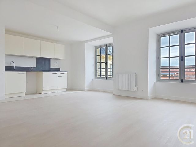 Appartement F3 à louer - 3 pièces - 65.55 m2 - COMPIEGNE - 60 - PICARDIE - Century 21 Agence Saint Antoine