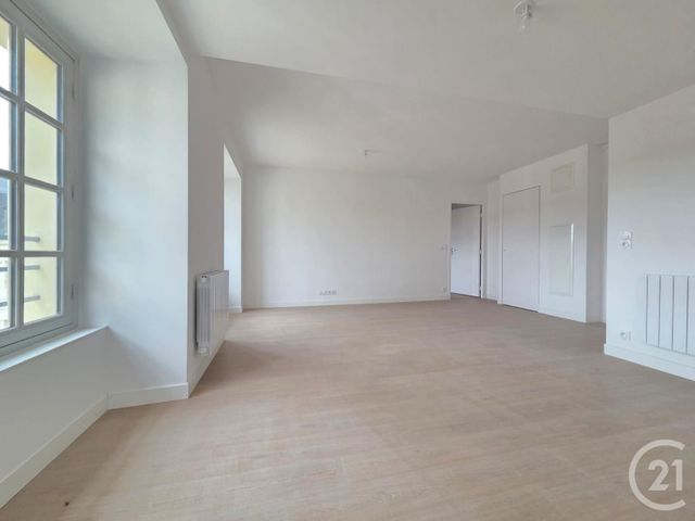 Appartement F3 à louer - 3 pièces - 65.55 m2 - COMPIEGNE - 60 - PICARDIE - Century 21 Agence Saint Antoine