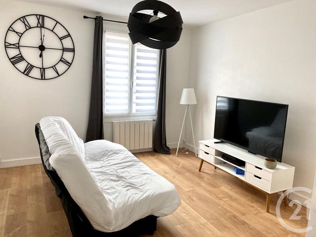 Appartement Studio à louer - 1 pièce - 25.82 m2 - COMPIEGNE - 60 - PICARDIE - Century 21 Agence Saint Antoine