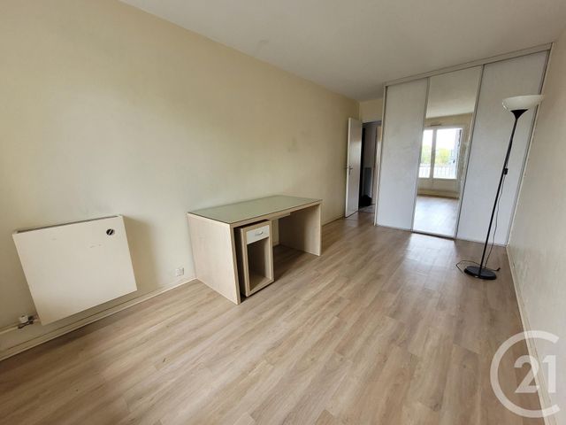 Appartement F4 à vendre - 4 pièces - 80.12 m2 - 60 - PICARDIE - Century 21 Agence Saint Antoine