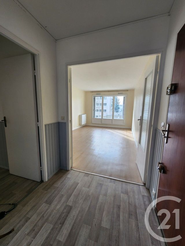 Appartement F4 à vendre - 4 pièces - 80.12 m2 - 60 - PICARDIE - Century 21 Agence Saint Antoine