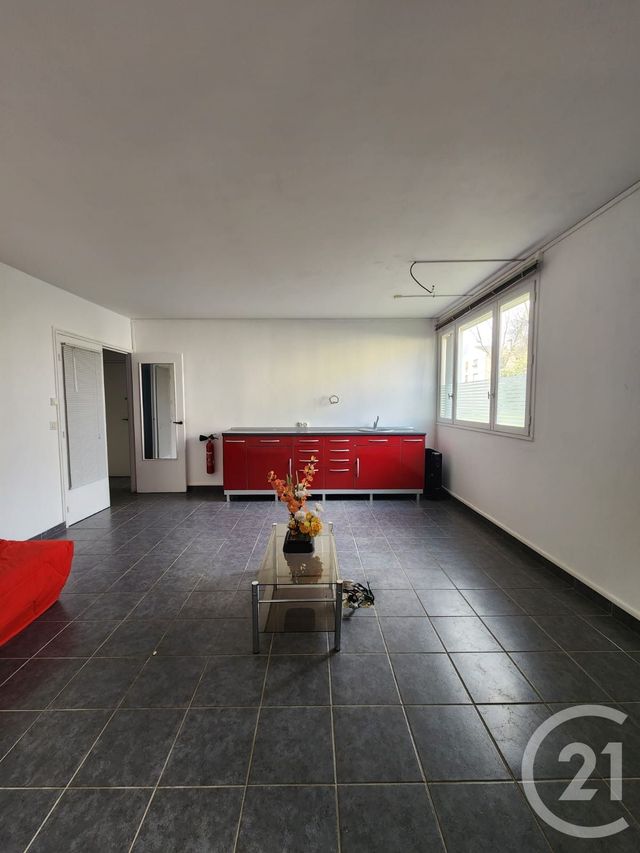 Appartement F4 à vendre - 4 pièces - 85.0 m2 - COMPIEGNE - 60 - PICARDIE - Century 21 Agence Saint Antoine