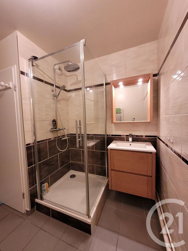 Appartement F3 à vendre - 3 pièces - 68.08 m2 - COMPIEGNE - 60 - PICARDIE - Century 21 Agence Saint Antoine